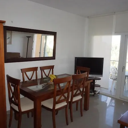 Maria Elena A Sólo Unos Pasos De La Playa Les Bovetes