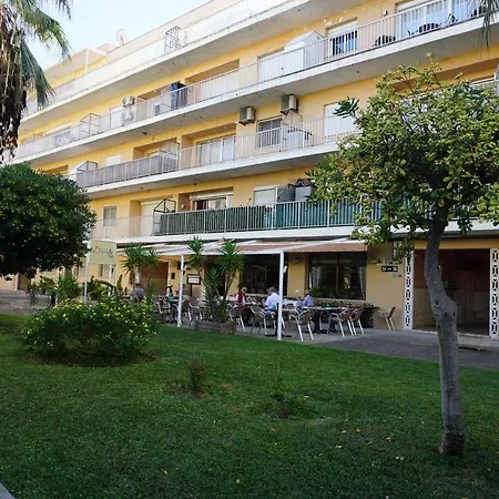 Maria Elena A Sólo Unos Pasos De La Playa Les Bovetes Apartamento