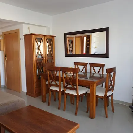 Maria Elena A Solo Unos Pasos De La Playa Les Bovetes